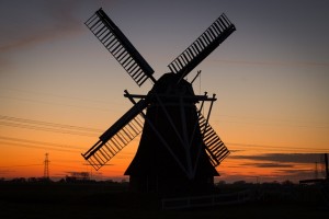 windmill-384622_640